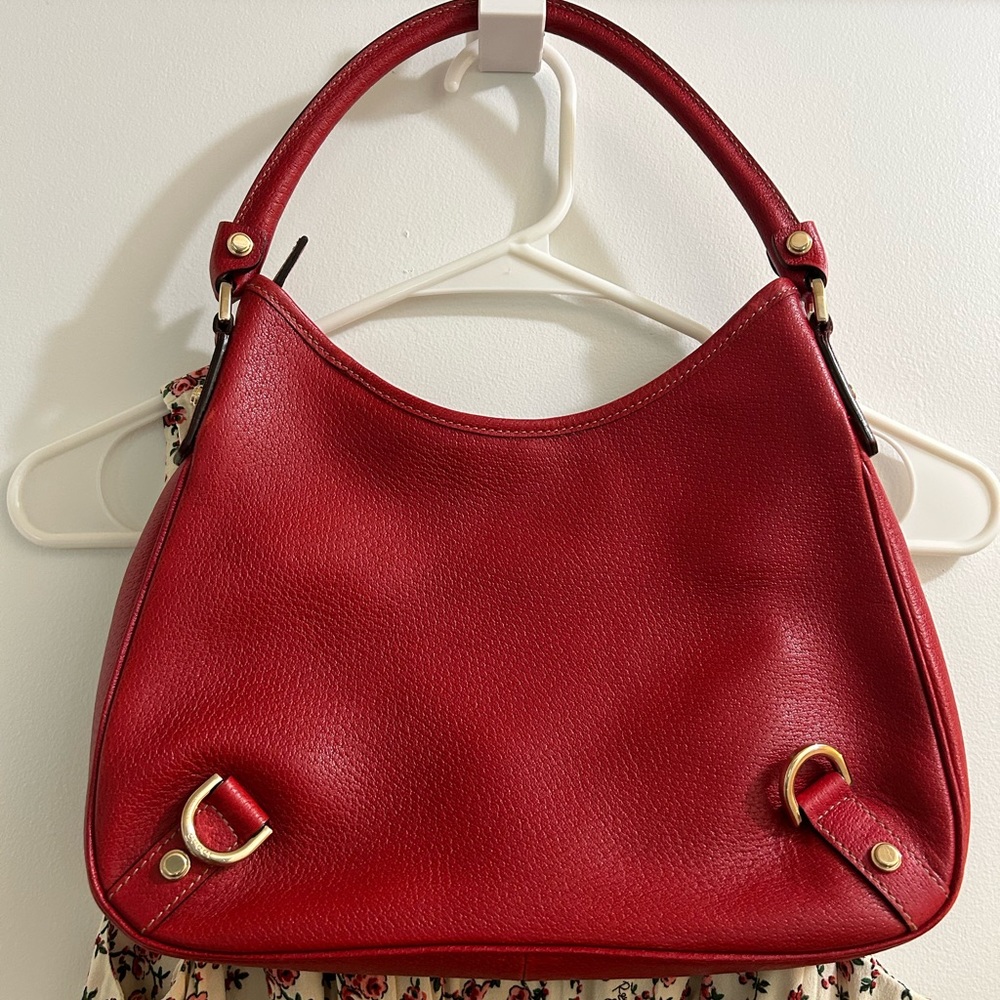 Gucci Abbey Shoulder Bag with Gold Hardware - Picture 7 of 17